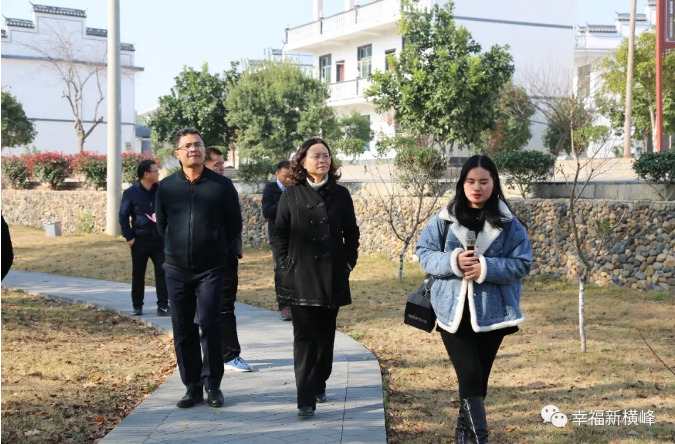 12月12日,广东省德庆县委常委梁卓豪率代表团来